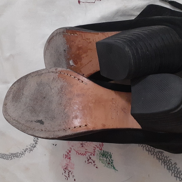 Rag and bone suede heel ankle boots. - Picture 5 of 7